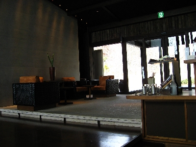 lounge2.jpg