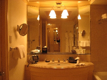 fs_bathroom2.jpg